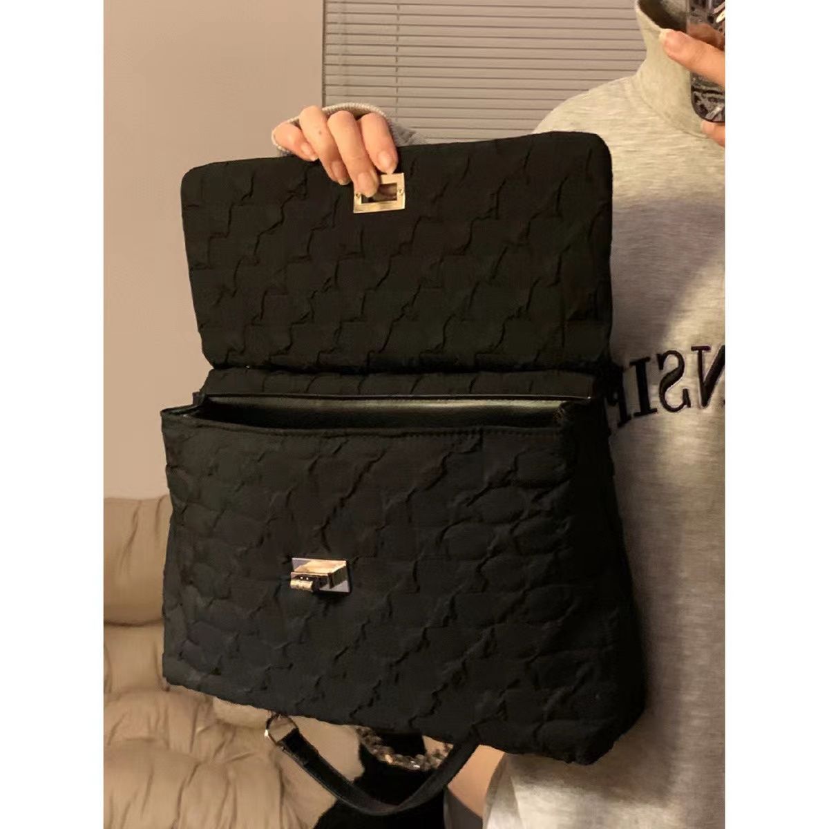 Borsa a spalla elegante a quadri con catena per donna capiente_voghion.com