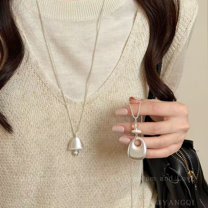 Korean Blogger's Same Style Silver Brushed Small Bell Necklace for Women, Versatile and High-End Clavicle Chain Long Accessory Korean Blogger's Same Style Silver Brushed Small Bell Necklace for Women, Versatile and High-End Clavicle Chain Long Accessory