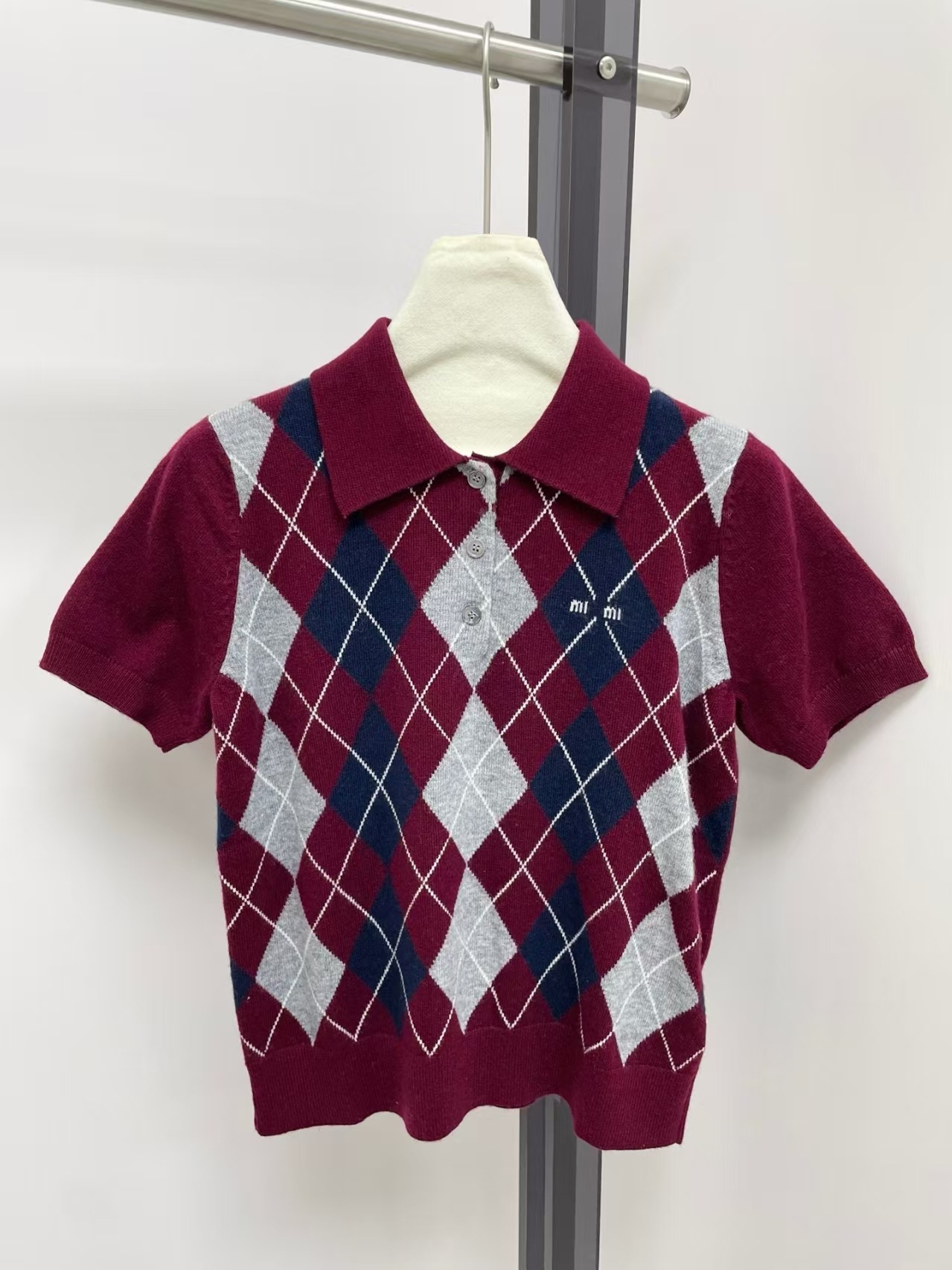 Qadın trikotaj jilet, jakkard naxışlı, qısaqol, retro üslub