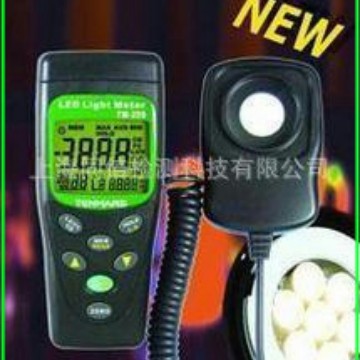 TM-203数字照度计/光照度计 灯光照度测试LED灯光照度测量仪