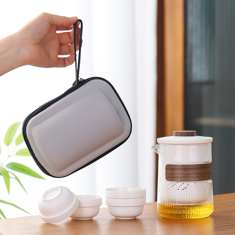 줄무늬 냄비와 컵 4개 - 일반 흰색