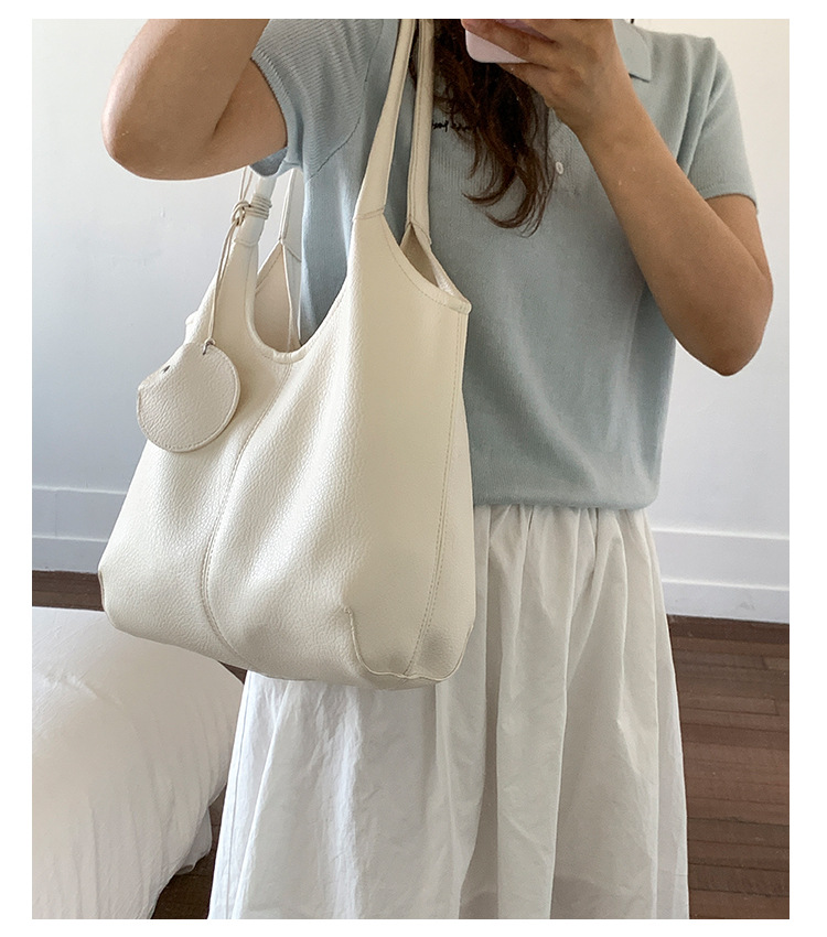 Large-capacity bag for women's summer, 2025 new style fashionable retro shoulder bag, textured tote bag for class and commuting undefined