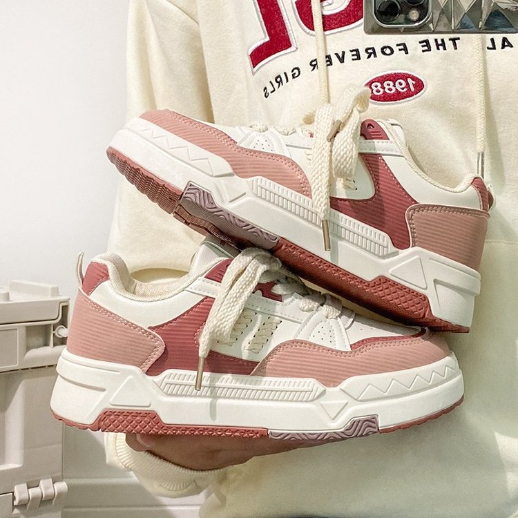 Zapatos de suela gruesa para mujeres primavera 2025 nuevos zapatos de moda de estudiantes zapatos blancos casuales transpirables zapatos deportivos de mujer