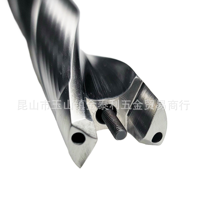 ���ס�ѿ���ͬ��߾�����׼ӹ�12�����ʹ���ͷ�黨�������22 /