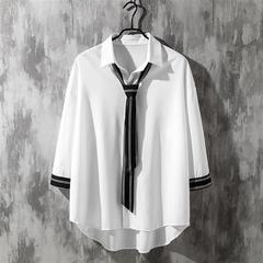 シャツの男性の長袖の春秋のごろつきのハンサムなdkの制服の大衆の設計感の薄い金の垂れ下がった感のゆったりしているスタイリストの白い上着