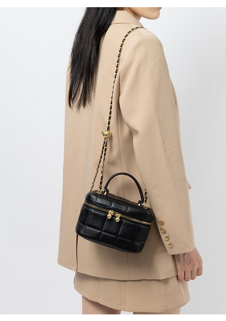 Elegante borsa a scatola in pelle trapuntata con tracolla a catena - Versatile borsa a tracolla e a spalla per donna_voghion.com