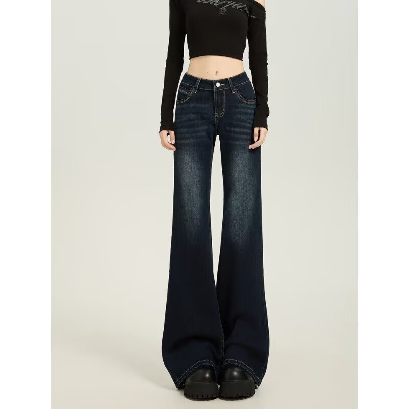 American retro-style, fleece-lined, low-waist, slightly flared jeans for women, 2025 winter new collection, slim-fit, stretchy, and stylish American retro-style, fleece-lined, low-waist, slightly flared jeans for women, 2025 winter new collection, slim-fit, stretchy, and stylish
