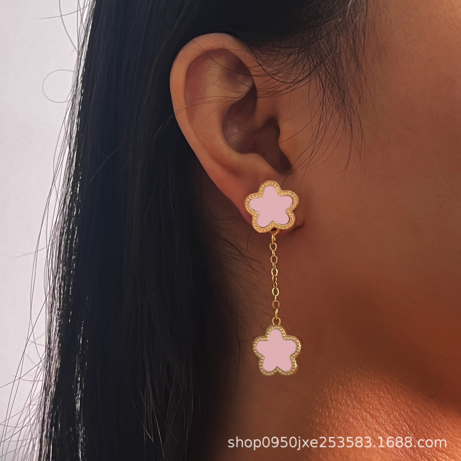 챙이 넓은 매화 2 섹션 귀걸이 핑크