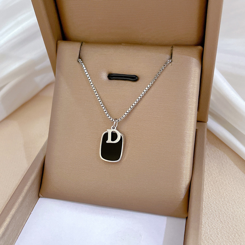 【 All-titanium Steel 】 Square D-shaped minimalist style furnace real gold necklace, female Instagram influencer collarbone chain pic 8