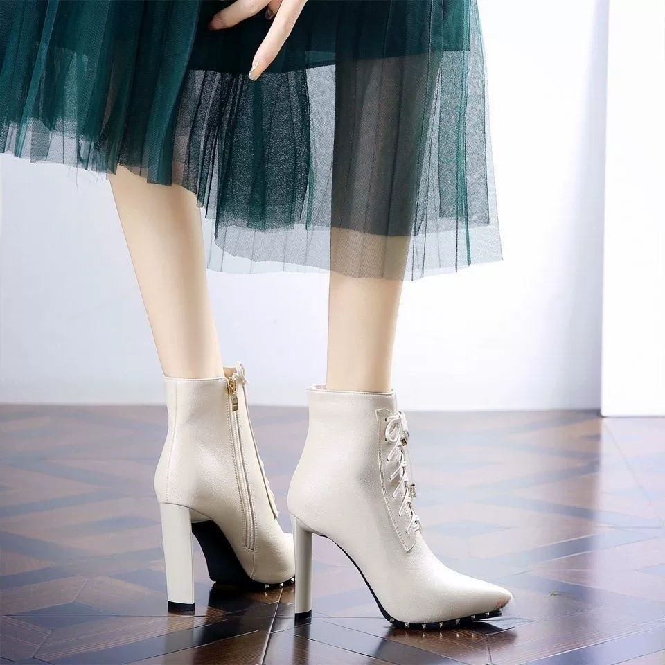 Остроконечный толстый каблук Martin сапоги женщины 2024 новые заклепки модные туфли на высоком каблуке сетка красные тощие сапоги короткие сапоги женские