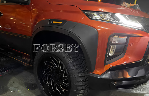 Suitable for 19-23 Mitsubishi Triton L200 body kit, anti-scratch mudguard decorative parts with lights and wheel arches