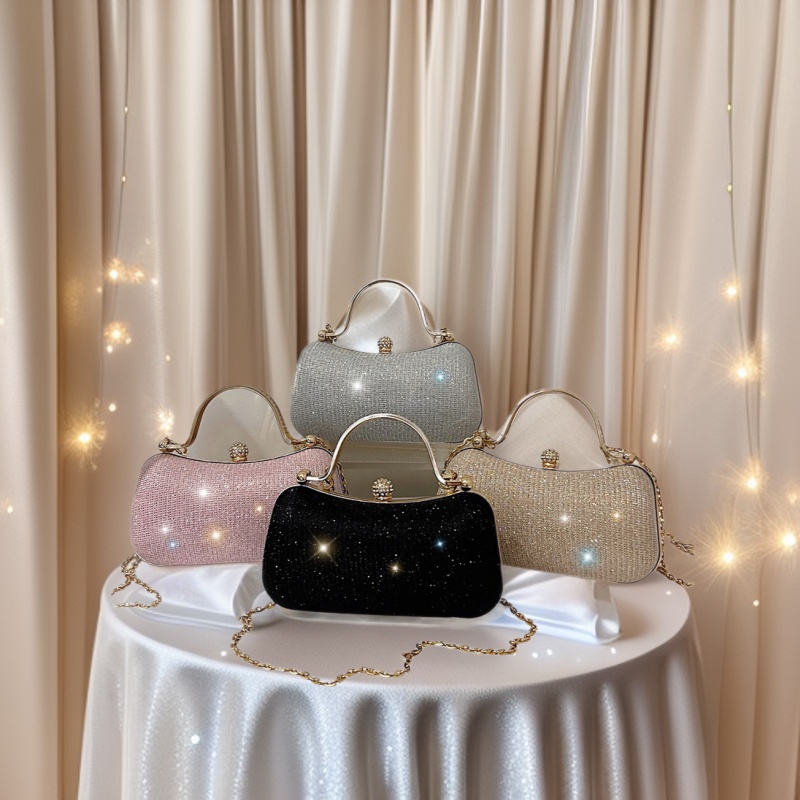 Evening Bags Are Popular This Year. Women's Bags with Exquisite Texture, Simple Lock Buckle Small Bags, Light Luxury Shoulder Chain Bags