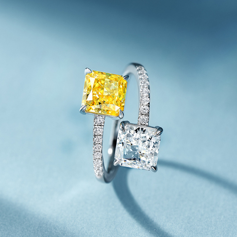 Moissanite Couple Ring With Four Claw Setting And Adjustable Band_voghion.com