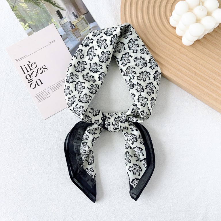 Primavera y verano nuevo estilo retro anacardo flor seda algodón bufanda cuadrada bufanda de seda pequeña cuello femenino temperamento de alta calidad bufanda pequeña