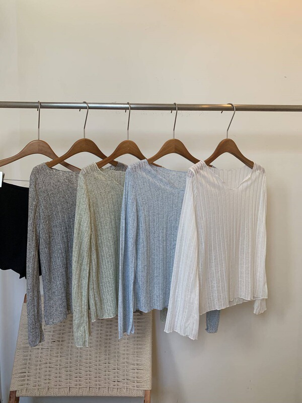 2026 Summer New Style Hollow-Out Knit Sweater Long-Sleeve Women's Summer V-Neck Old Money Style Lazy Style Thin Base Sunscreen Cover-Up