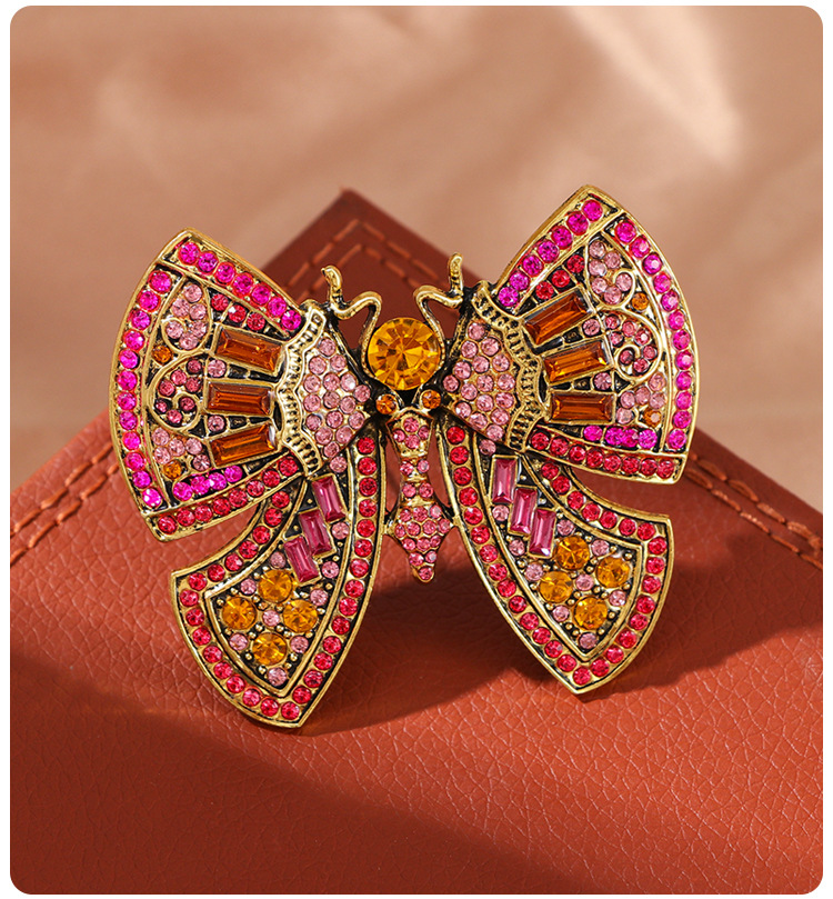 Retro Pin Butterfly Alloy Rhinestone Unisex Brooches display picture 2