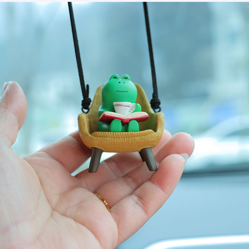Cartoon frog sitting sofa cross-border car decoration interior pendant pendant car pendant decoration