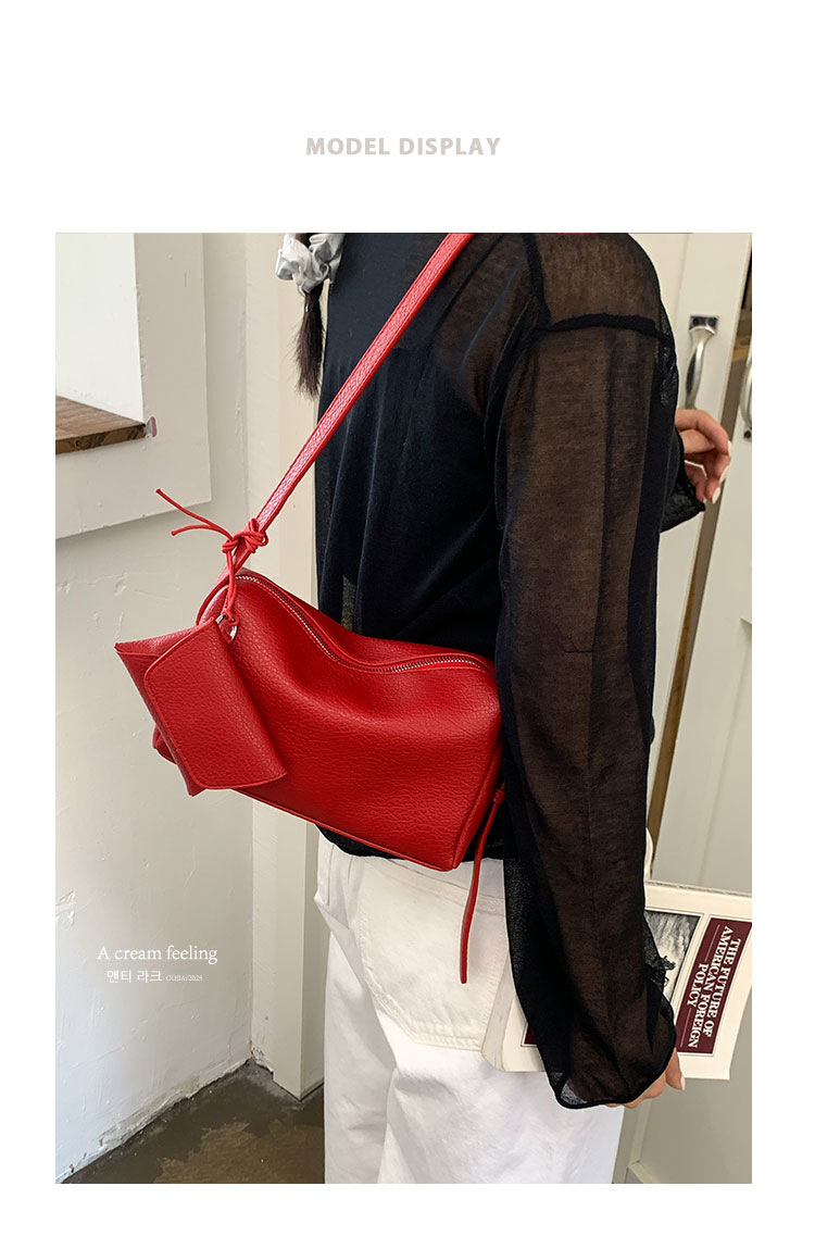 Large-capacity soft-faced single-shoulder bag for women, new style 2025, trendy and retro, stylish and fashionable, with a fashionable and high-quality crossbody bag full figure