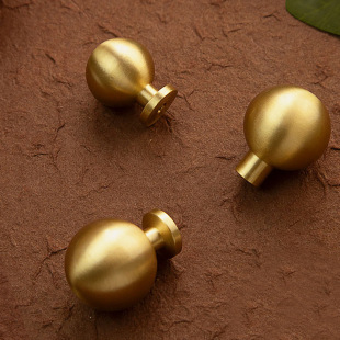 Modern simple ball with brass handle European wardrobe wardrobe door cabinet drawer cabinet shoe cabinet small handle handle