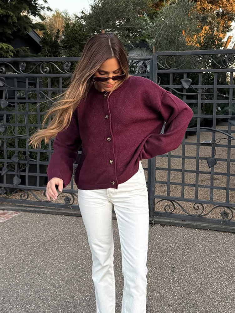 Cardigan de cuello redondo de color sólido de una sola fila de hebilla de moda de mujeres de otoño de manga larga suéter delgado de otoño y invierno 2025 estilo europeo y americano transfronterizo