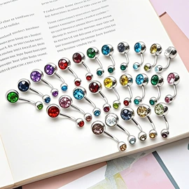 手镯;耳钉;唇饰