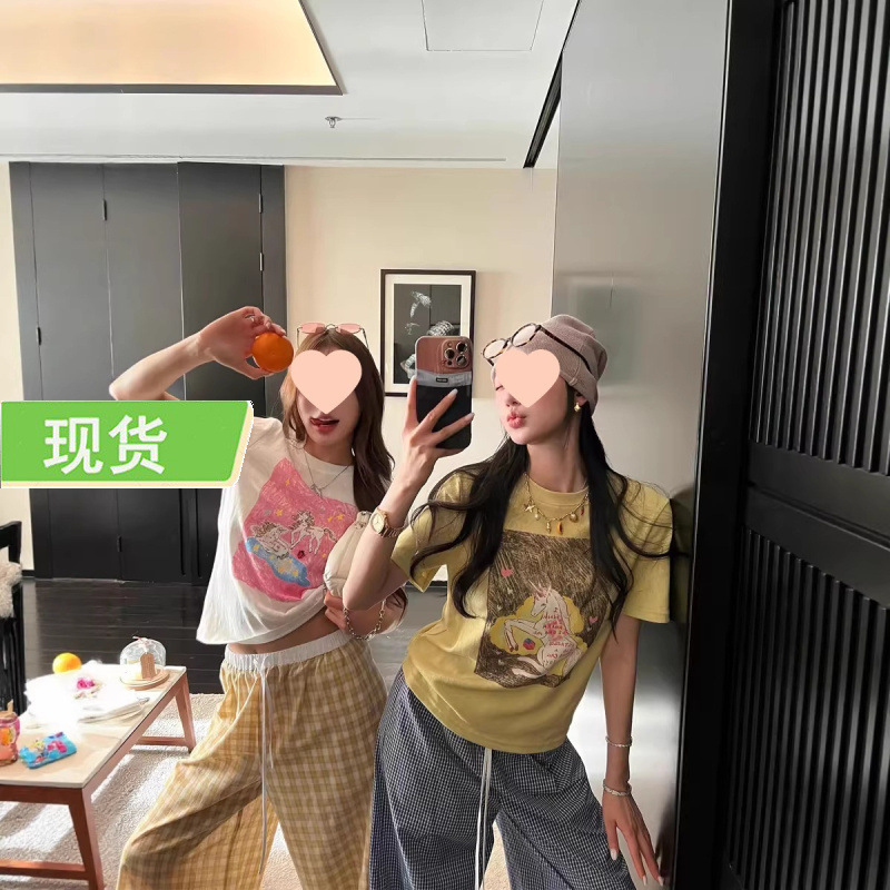 Ouyang'Happy Little Pony' Limited Edition Design! Hand-Painted Graffiti Unicorn Knit Short-Sleeve T-Shirt Ouyang'Happy Little Pony' Limited Edition Design! Hand-Painted Graffiti Unicorn Knit Short-Sleeve T-Shirt