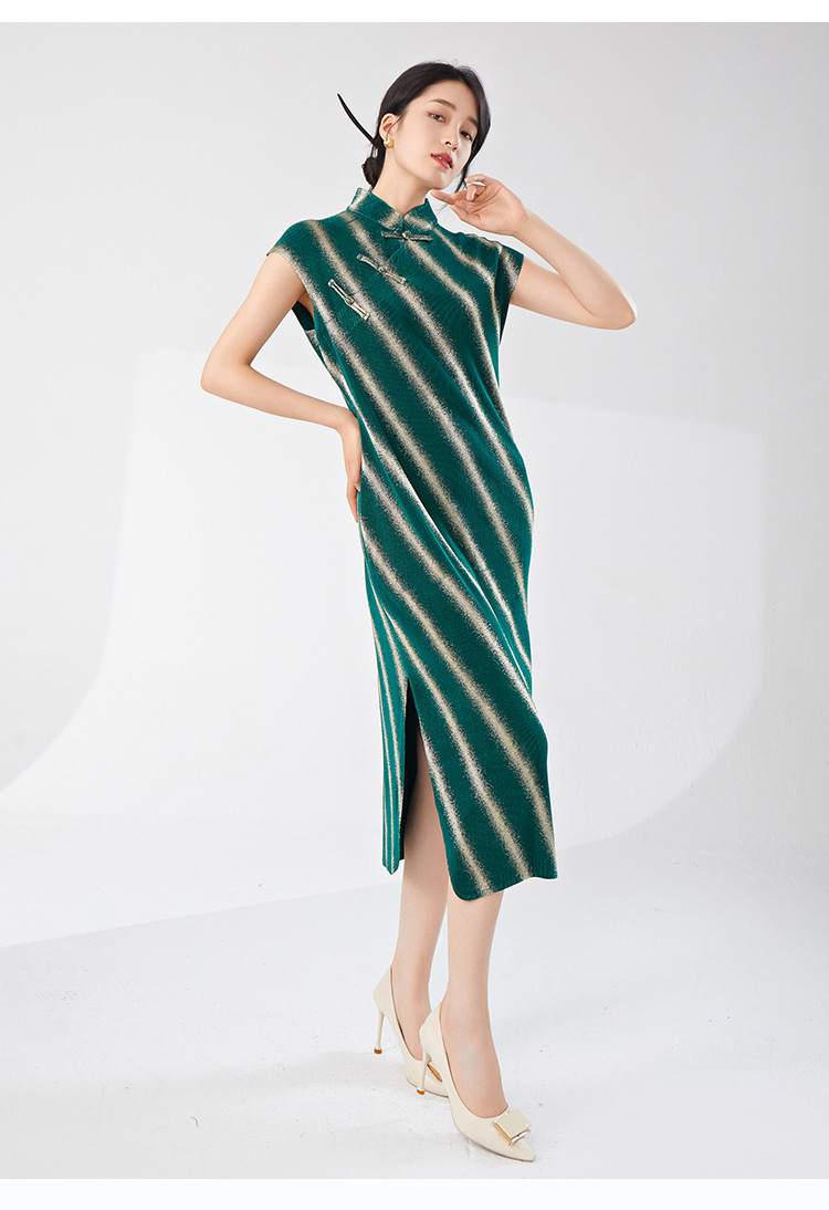 New Chinese-style Improved Version Of Women's Cheongsam Dress, New High-end Striped Elegant Split Dress By Issey Miyake_ecoleips.com