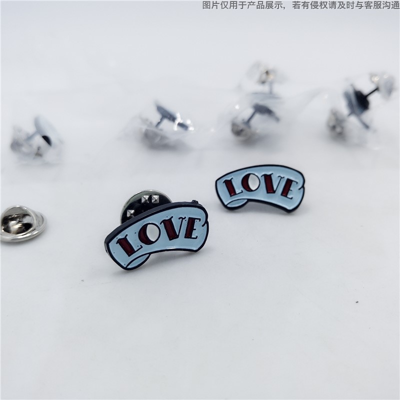 多巴胺浪漫LOVE字母胸针 花店花束包装徽章 花艺花篮装饰品开发