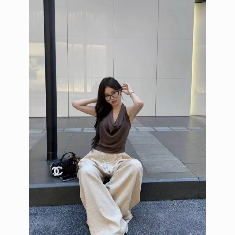 1120 Spicy Girl Old Money Style Fashion Outfit with Swung Collar, Halter Neck, Twisted Rope Design, Camisole for Women, Summer Outerwear, Backless Top