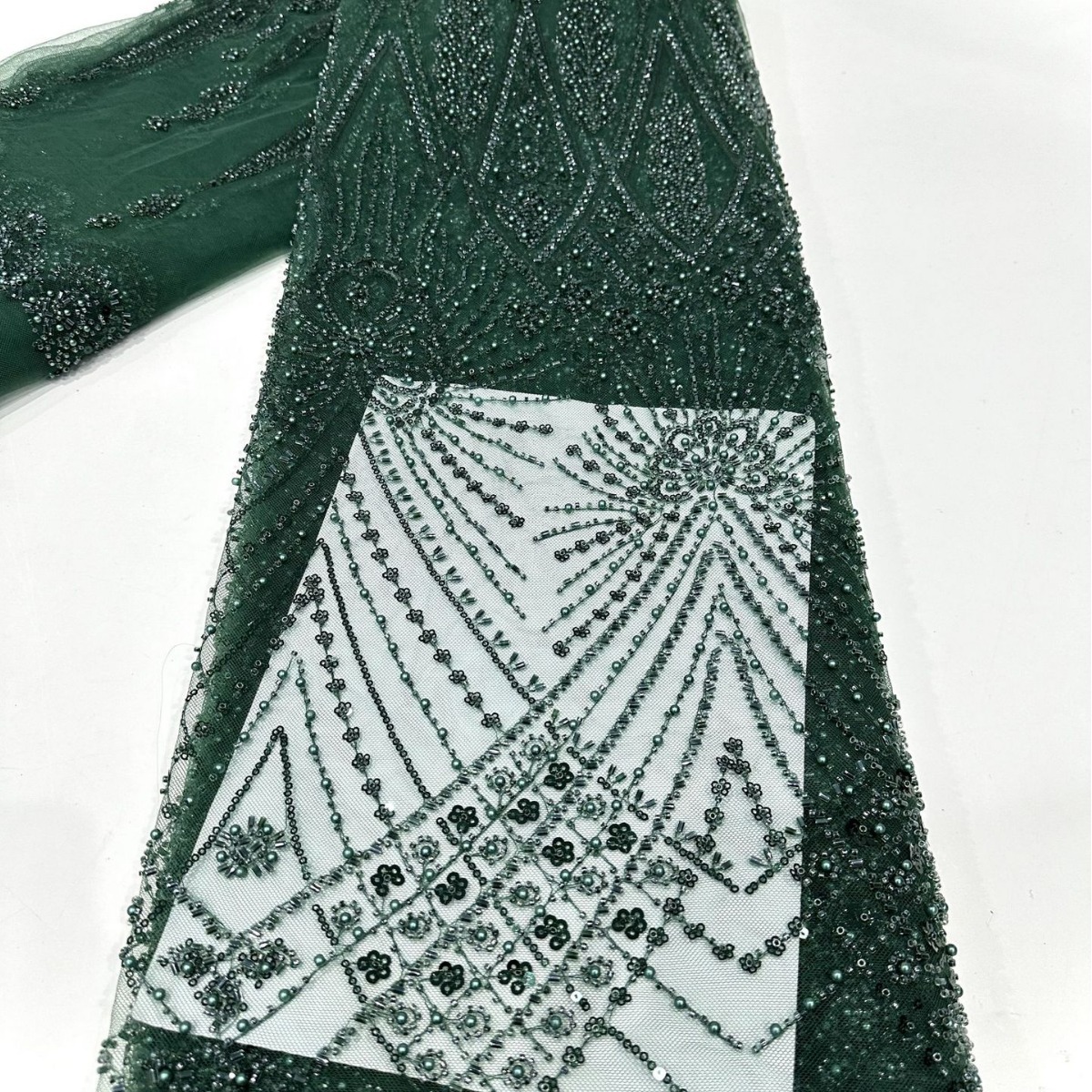 Tubo de perlas bordado por computadora bordado de lujo vestido de boda modelo de vestido de mujer falda de tela de corte comercio exterior transfronterizo