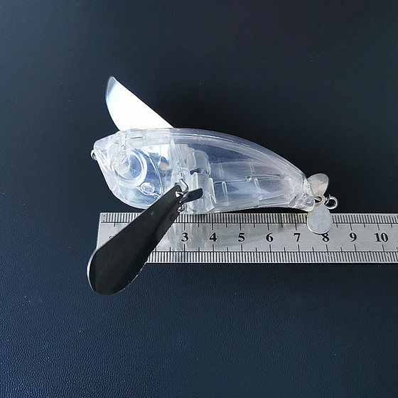 8.5cm/19.4g winged propeller water crawling bionic fake bait bass lure transparent bait embryo