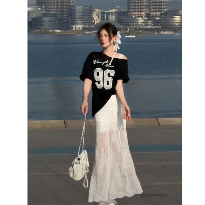 夏の美しい衣装セット 2025 新しい韓国ファッションレースオフショルダー Tシャツフィッシュテールスカート 2 点セット|undefined