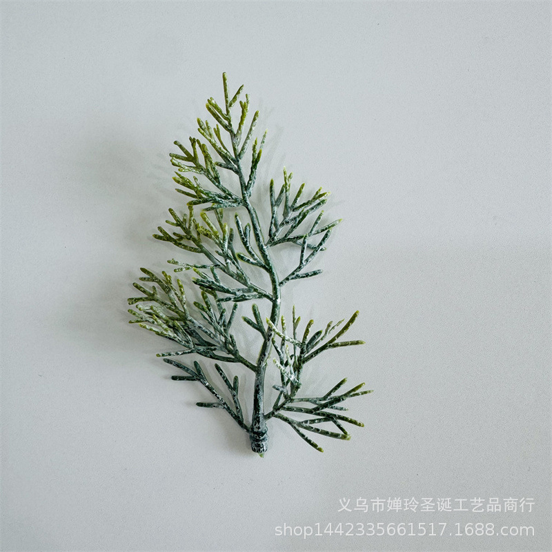 仿真植物毛料塑料水草挂白霜小松柏叶手感柏叶枝圣诞花环烛台PE叶|undefined