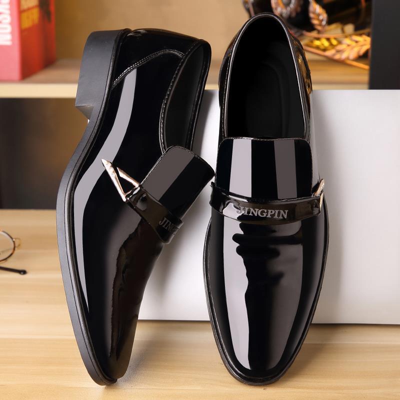 Men's leather shoes Korean style fashionable and versatile shiny patent leather pointed toe casual business men's shoes slip-on slip-on shoes