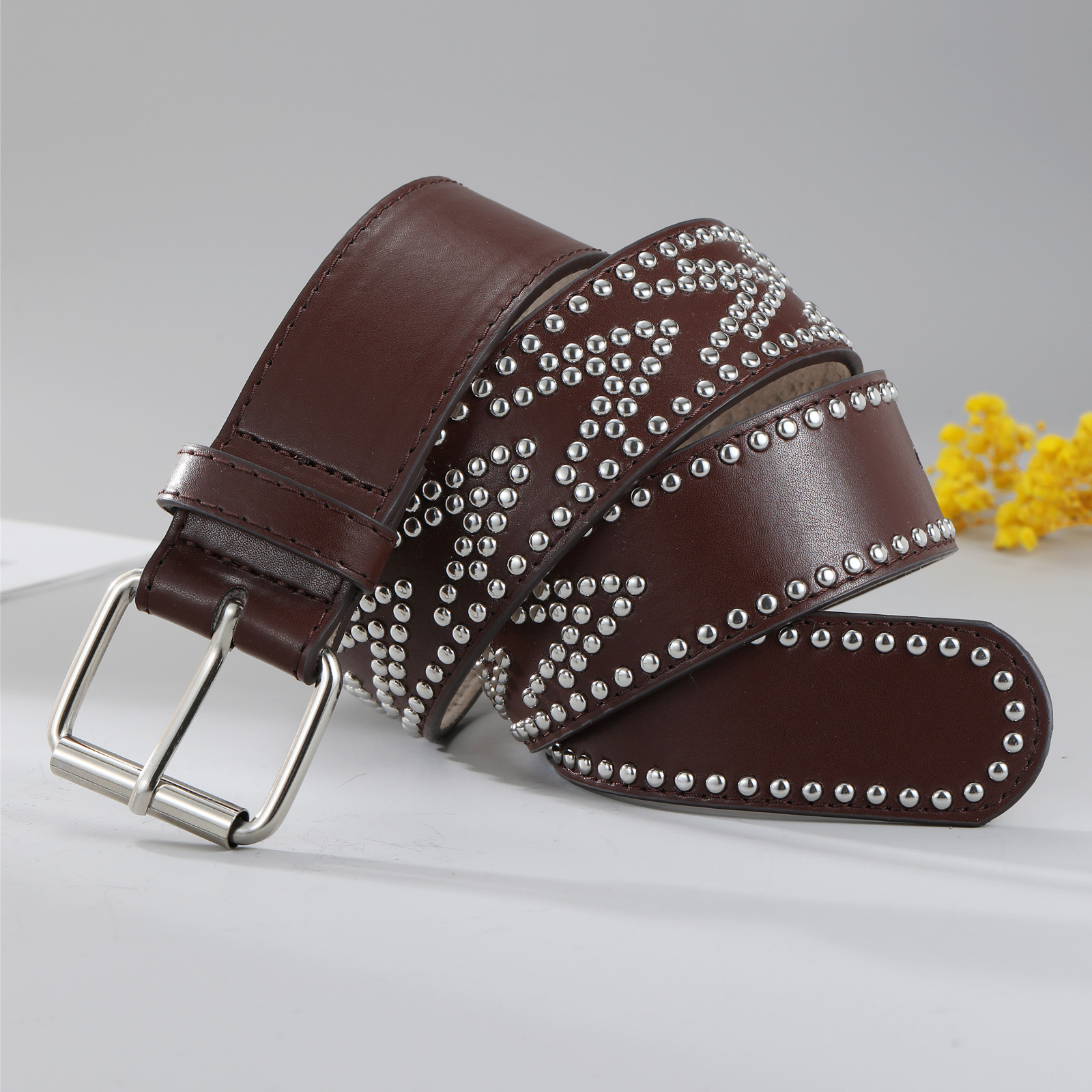 Fashionable universal belt