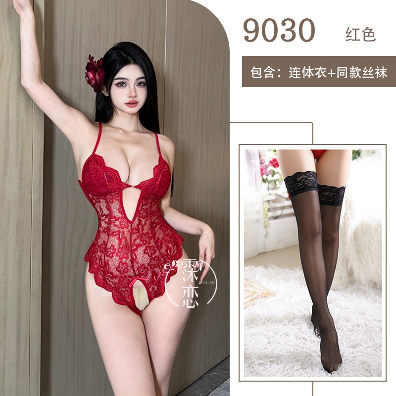 레드(가슴 패드 포함) + 블랙 스타킹