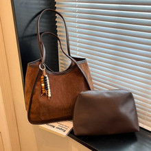 跨境复古手提托特包女2025冬新款时尚腋下包通勤单肩包潮流子母包