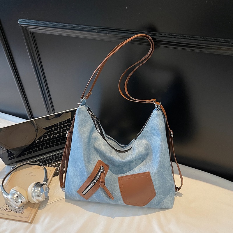 Retro capacious demi-season one-shoulder bag
