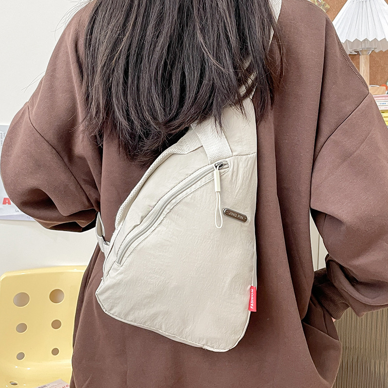 Bolso de pecho Bolso de mensajero para teléfono móvil para hombres y mujeres Bolso de ciclismo de viaje simple y de moda Bolso de ocio al aire libre ligero estilo deportivo pequeño