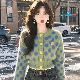 С����ë��С���аٴ��r�К��|�nϵ�Gɫ���cᘿ�����Ů