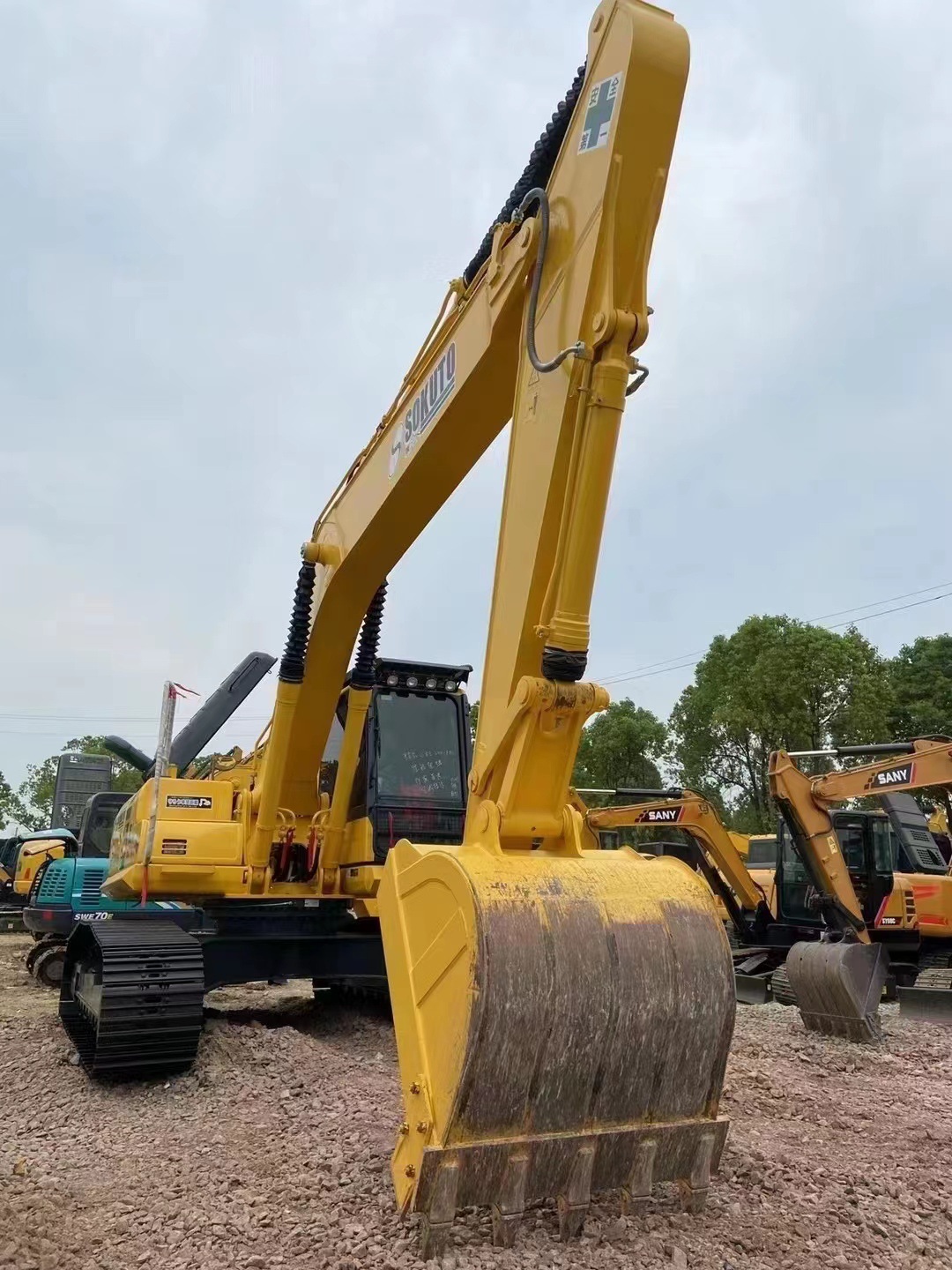 Shenzhen de segunda mano Komatsu 130 31 135 Excavadoras Exportaciones nacionales y extranjeras