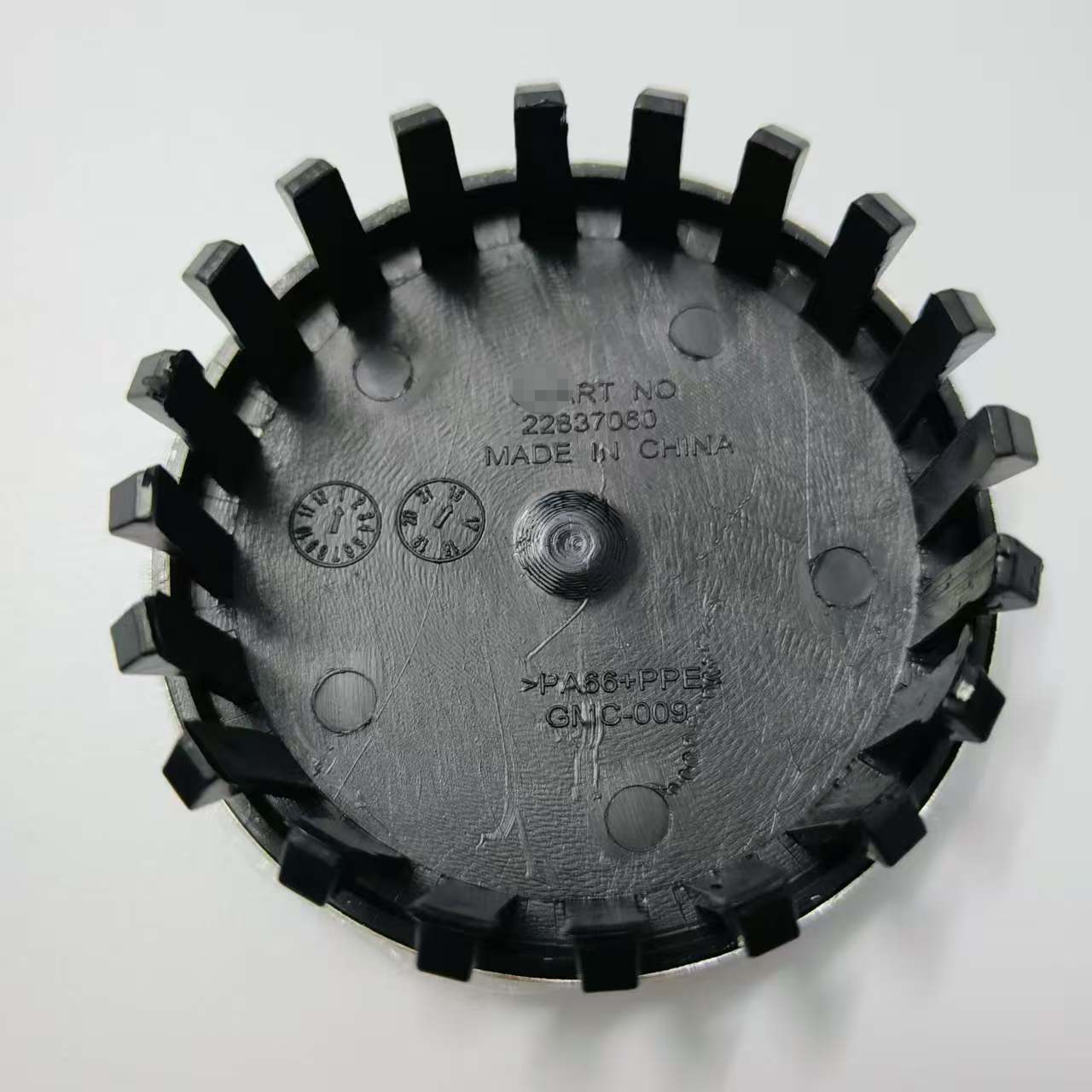 Suitable for Chevrolet GMC wheel hub cover 22837060 83mm 3.25 "RV pickup wheel hub cover