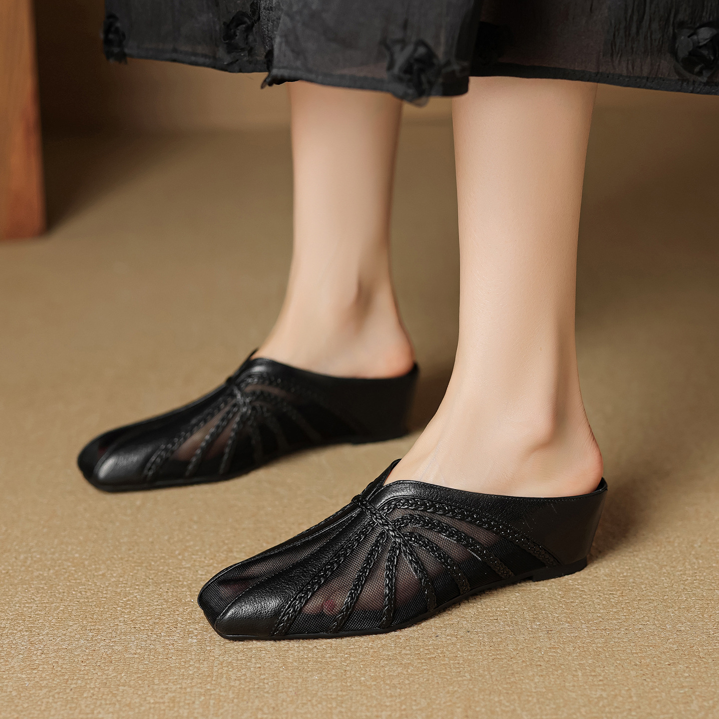 Sandal cao gót nữ mũi nhọn quai chéo gót 5 cm phong cách Hàn Quốc — đen