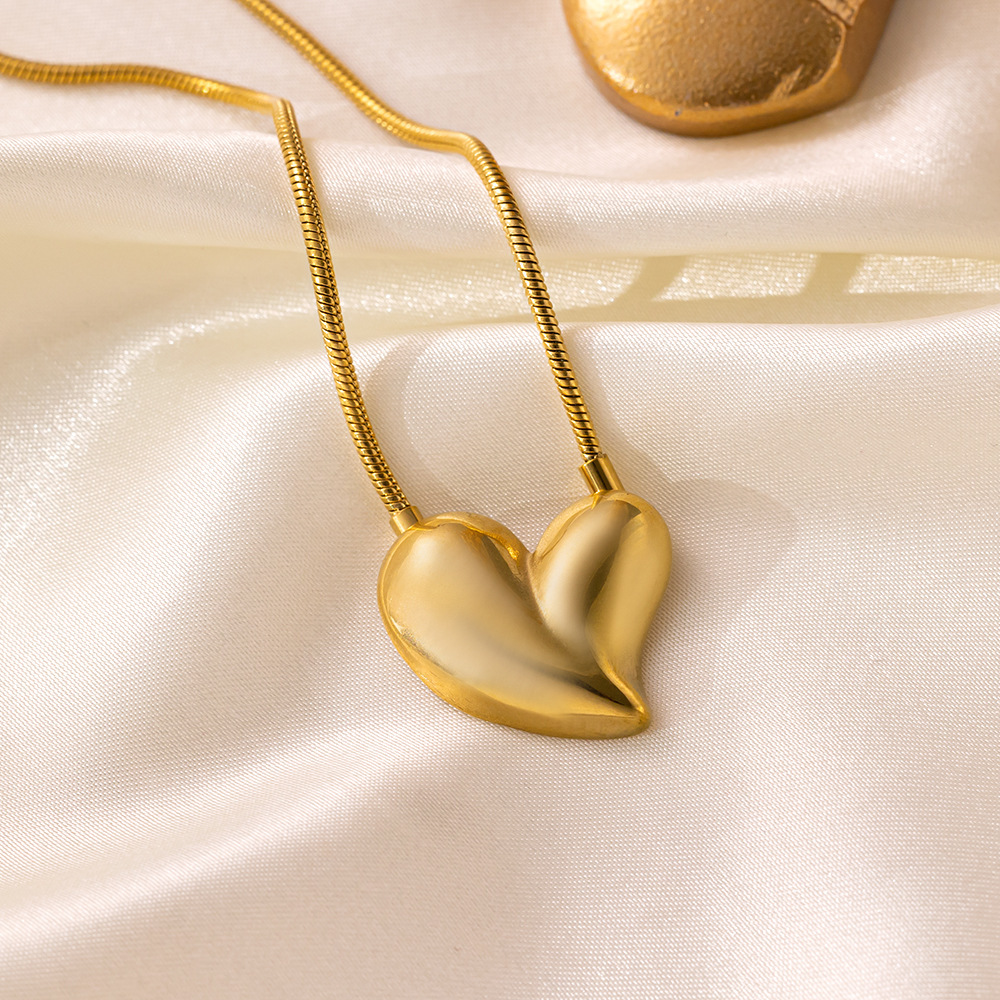 8g Weight PVD Coated Gold Plating Process 18K Real Gold Plated Plating Material 304 Stainless Steel Pendant Material Layered Necklaces, Pendant Necklace Classification 304 Stainless Steel Chain Material Paperclip Chain, cable chain, Twisted Rope Chain Chain Type 1 Piece Quantity Casual, Daily, Date Occasion 304 Stainless Steel Material Heart Shape Pattern Women's Gender Sweet, IG Style Style Plating Craft Heart Shape Titanium Steel Sweet IG Style Layered Necklaces Pendant Necklace 41