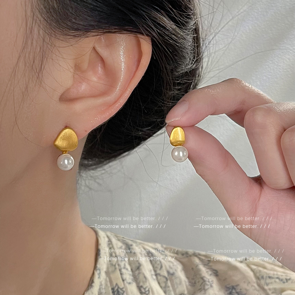 1_0024_耳语tomorrow will be bett