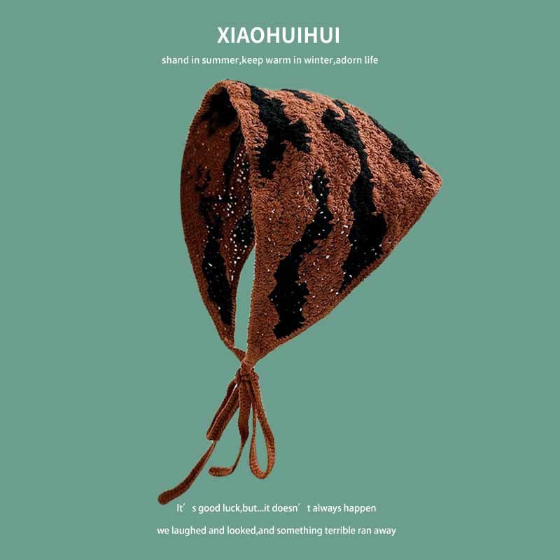 Francia cereza toallas triangulares mujeres primavera y otoño viajes padres-hijos gancho de punto flores hueco pañuelo de arte correa de pelo gorro