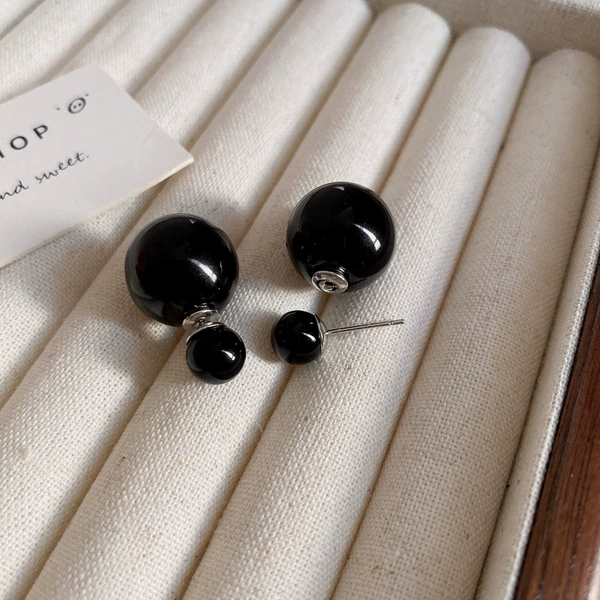42#Silver Needle-Black (One Two Places)