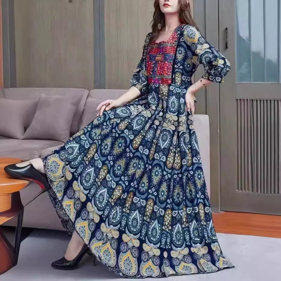 Langes, ausgestelltes, besticktes Kleid im Bohemian-Ethno-Stil für Reisefotografie – Großhandel_voghion.com