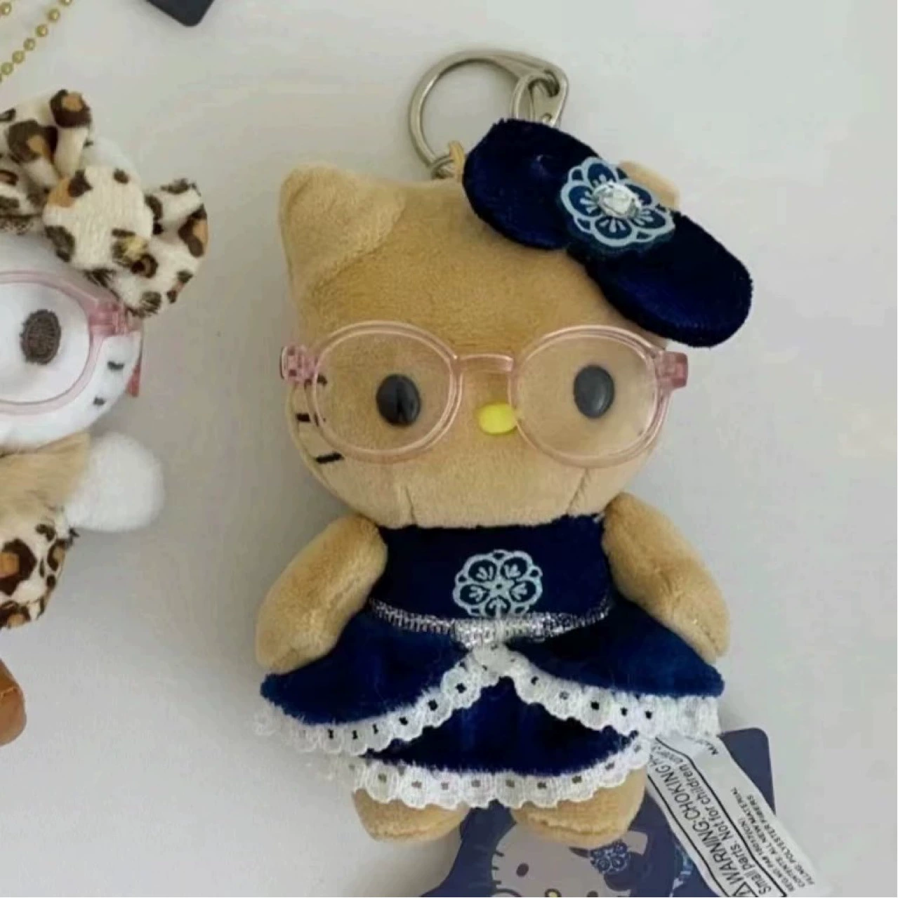 Подвеска (Hello Kitty) в форме куклы в форме, брелок‑украшение для сумки, плюш, съёмные очки, 40 г