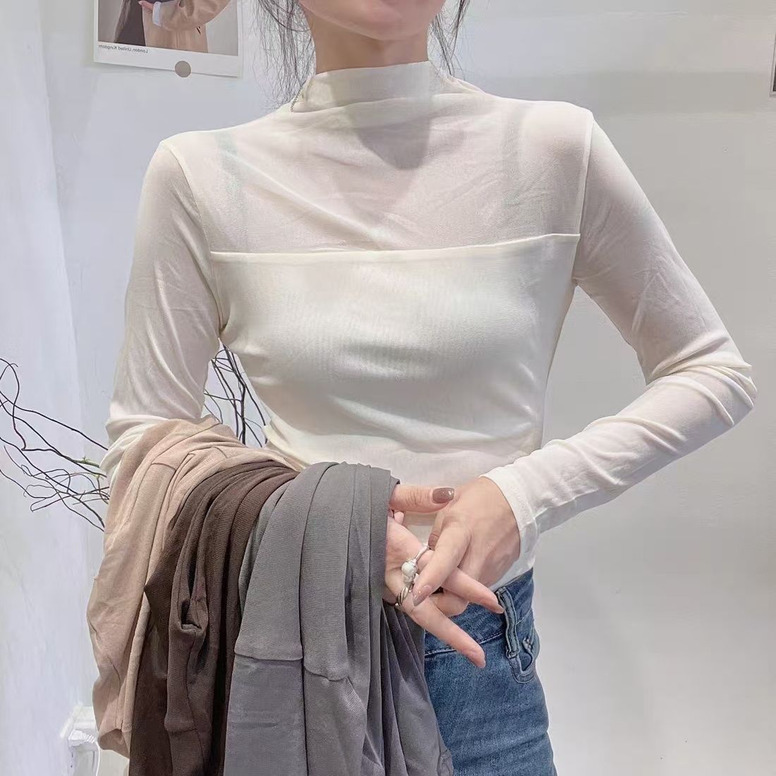 Women's high-neck mesh base layer top, thin and slim fit, long-sleeved double-layer lace top for autumn and winter.
